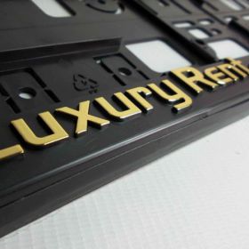 Podznačky auto - držáky SPZ - Luxury Rent